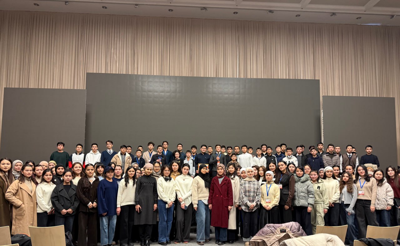 IBRAT SPEAKING CLUBNING YANGI MAVSUMINING BIRINCHI SESSIYASIGA MARHAMAT!